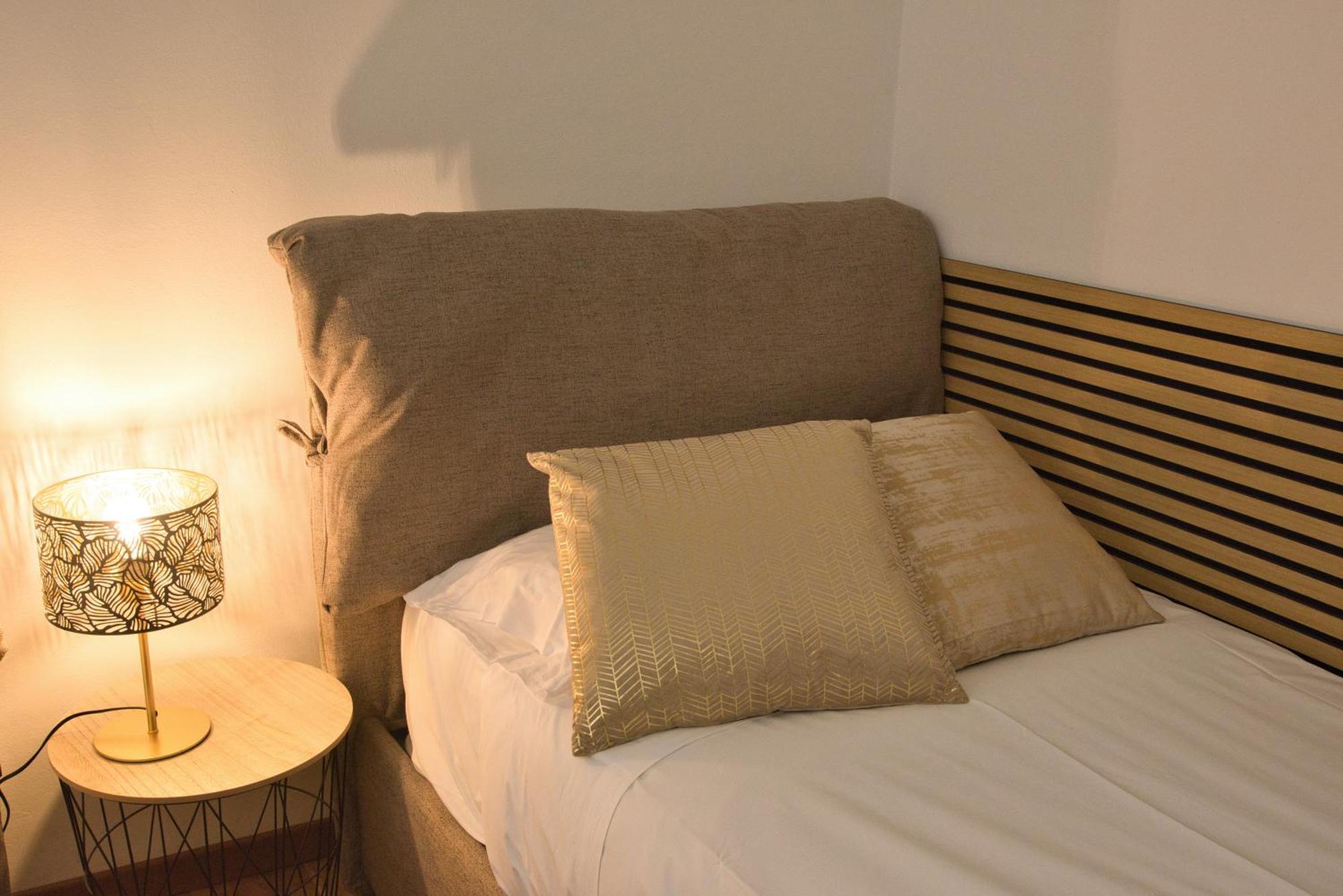 Pied A Terre - La Apartment *
